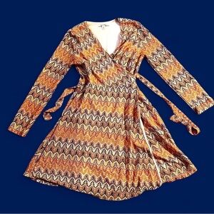Francesca’s Miami Metallic Knit Wrap Dress Medium Boho Chevron Fall Sweater EUC